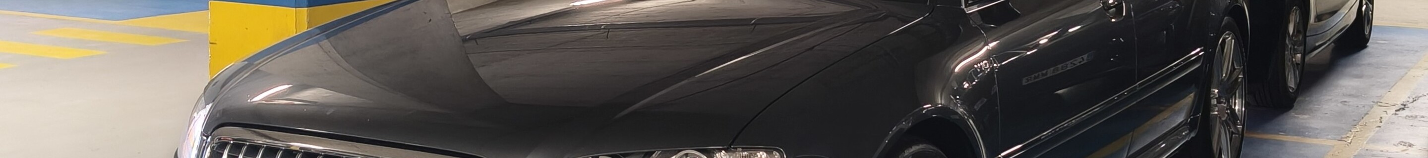 Audi S8 D3