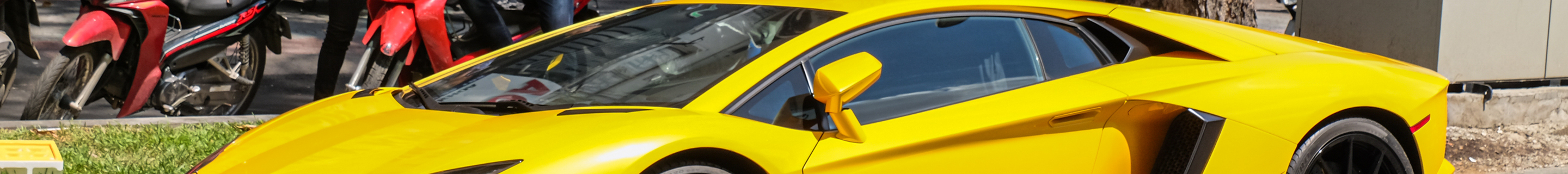 Lamborghini Aventador LP700-4