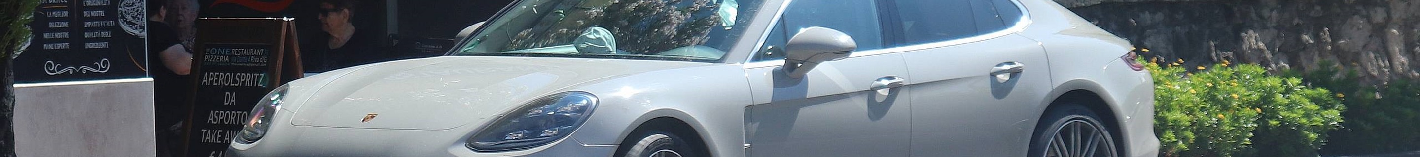 Porsche 971 Panamera Turbo MkI