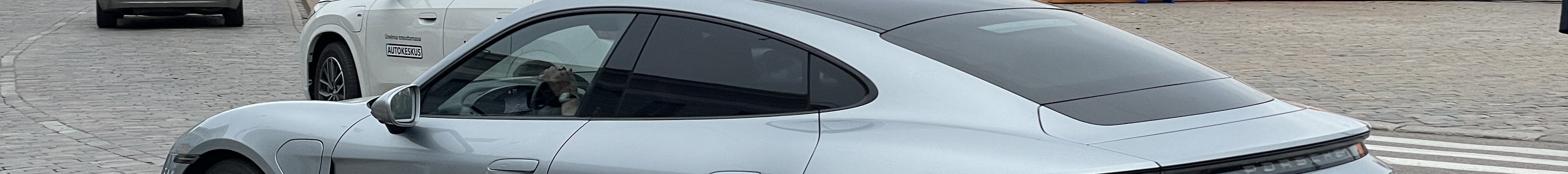 Porsche Taycan Turbo