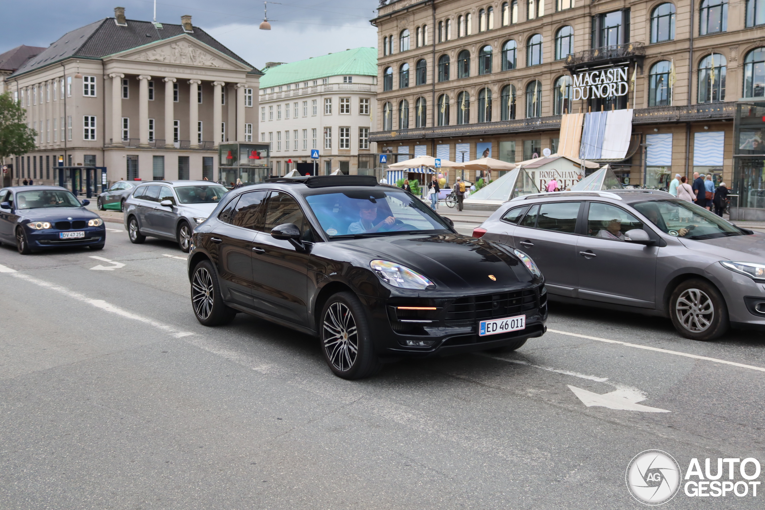 Porsche 95B Macan Turbo