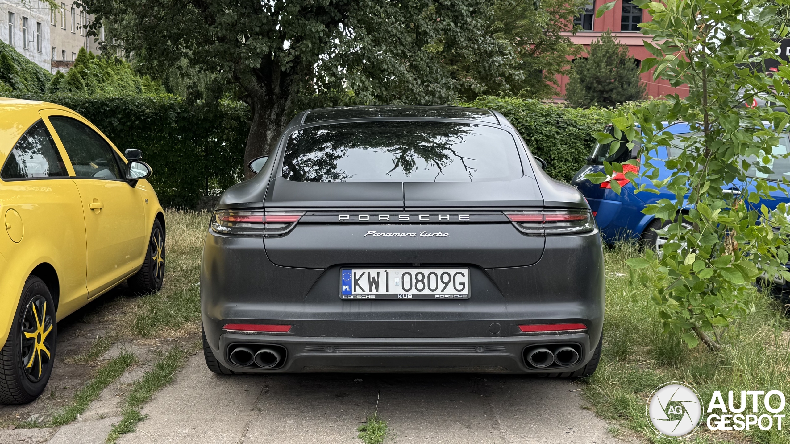 Porsche 971 Panamera Turbo