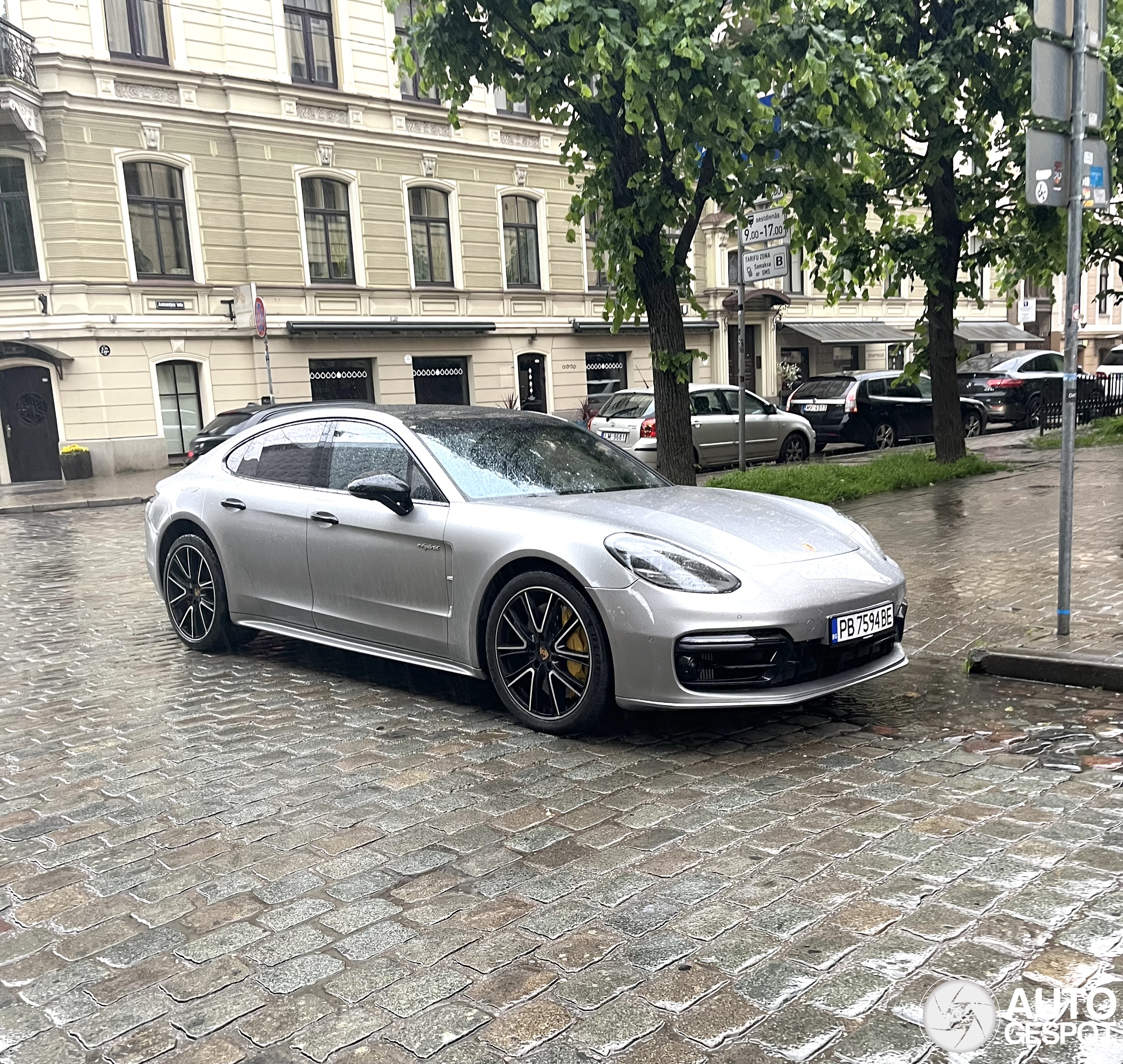 Porsche 971 Panamera Turbo S E-Hybrid
