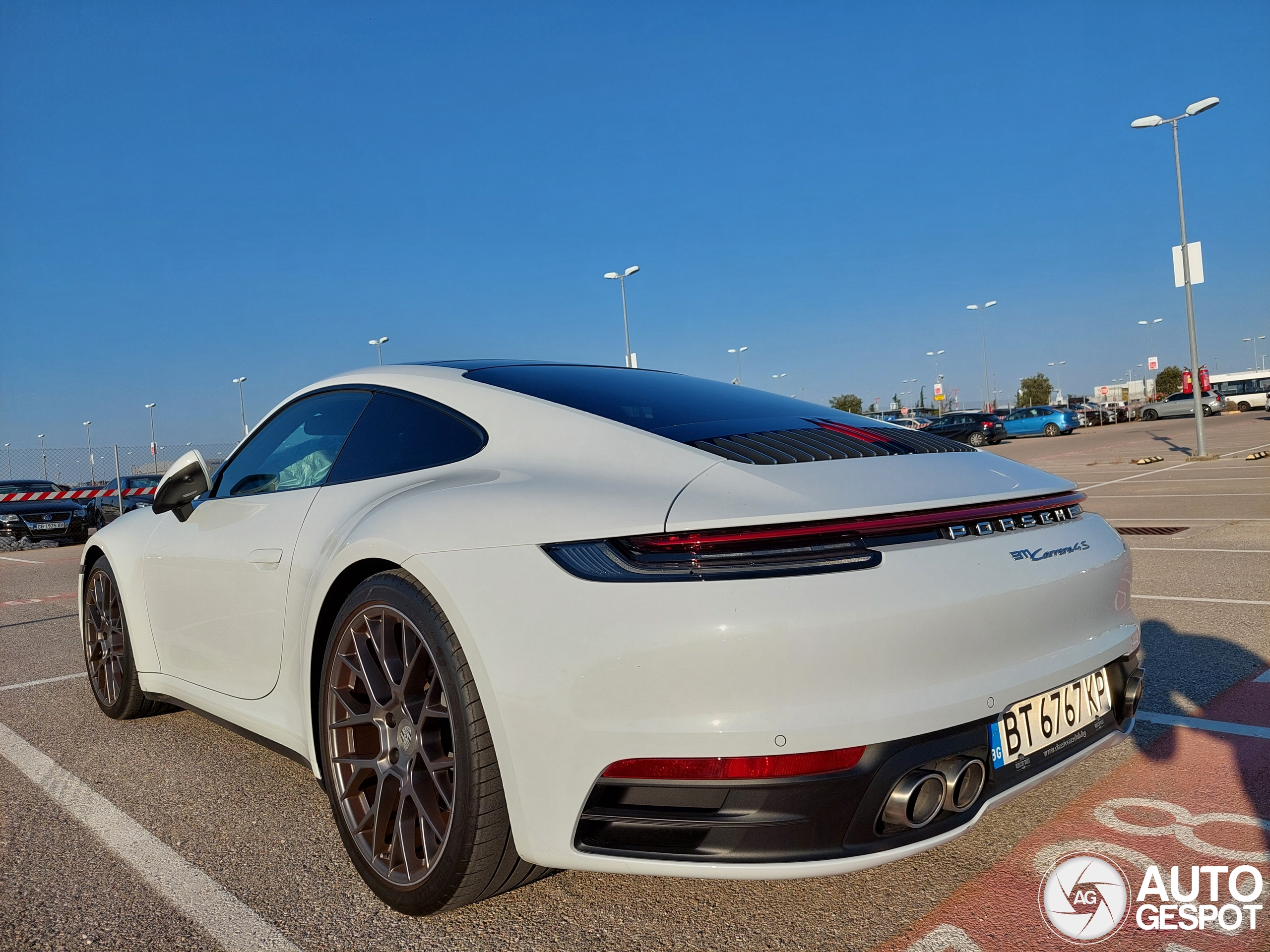 Porsche 992 Carrera 4S