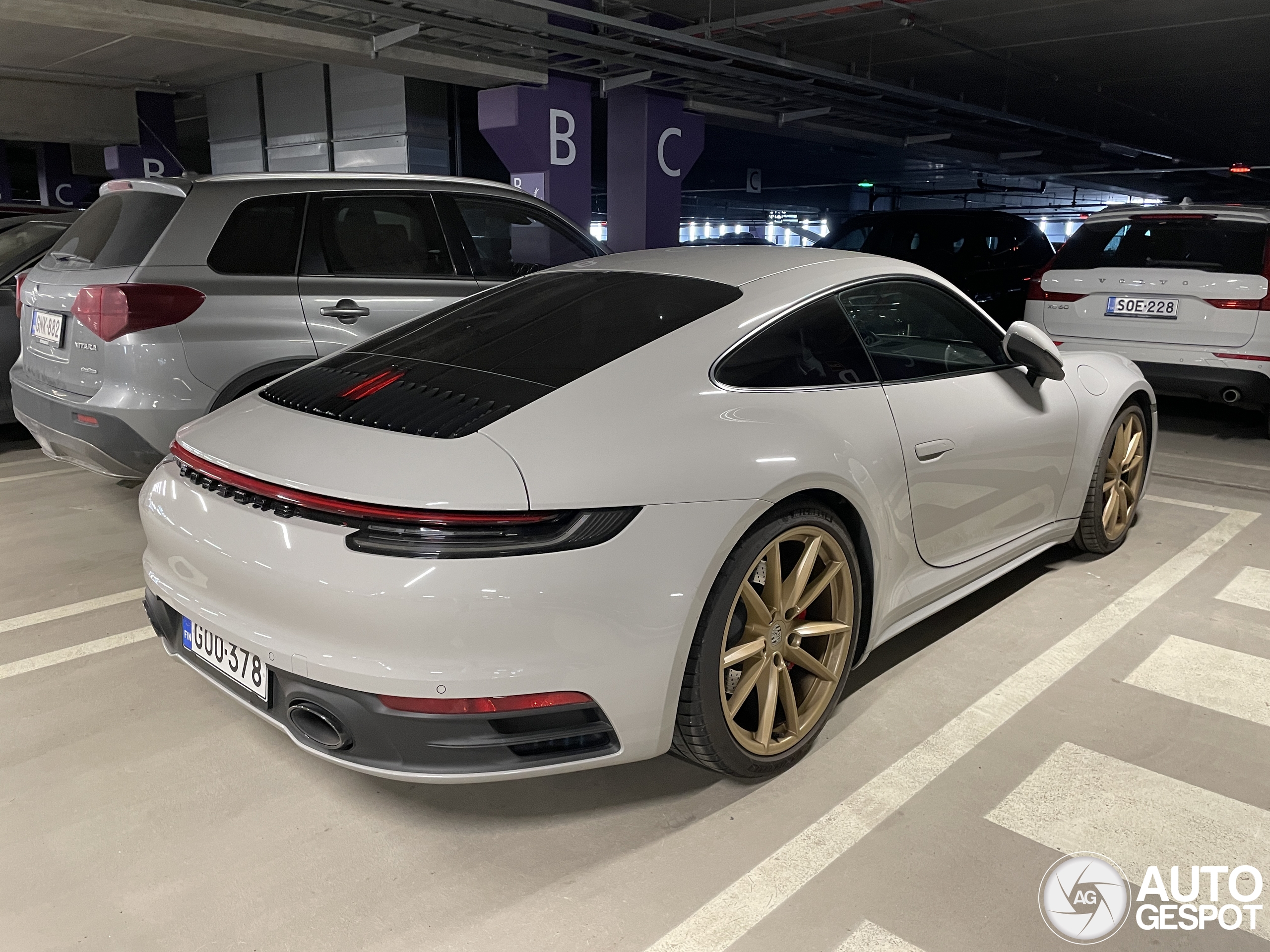 Porsche 992 Carrera S