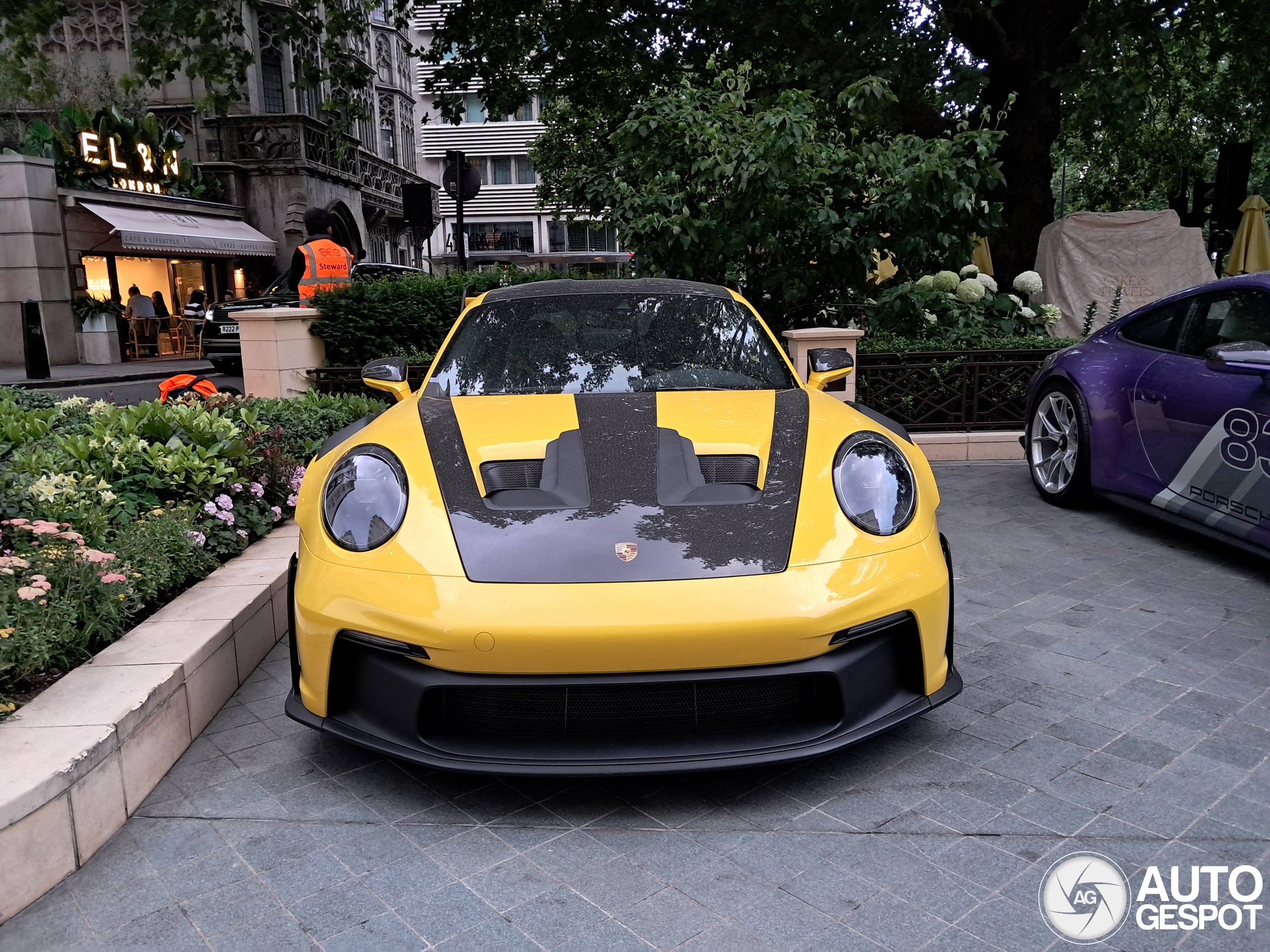 Porsche 992 GT3 RS Weissach Package