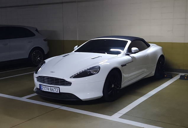 Aston Martin DB9 Volante 2013