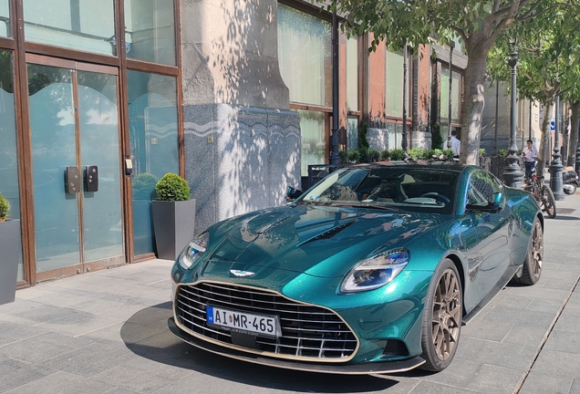 Aston Martin Vanquish 2025