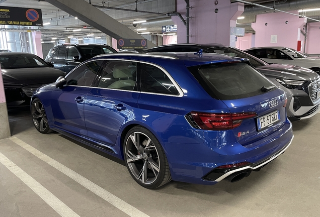 Audi RS4 Avant B9