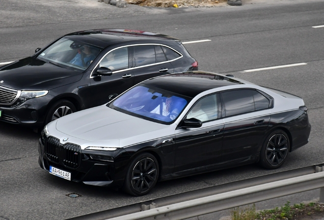 BMW M760e xDrive