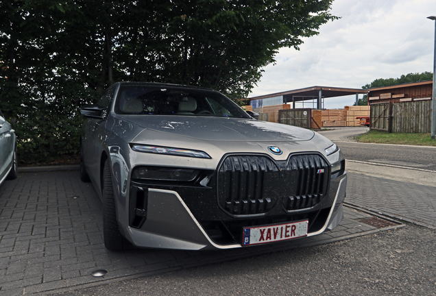 BMW M760e xDrive