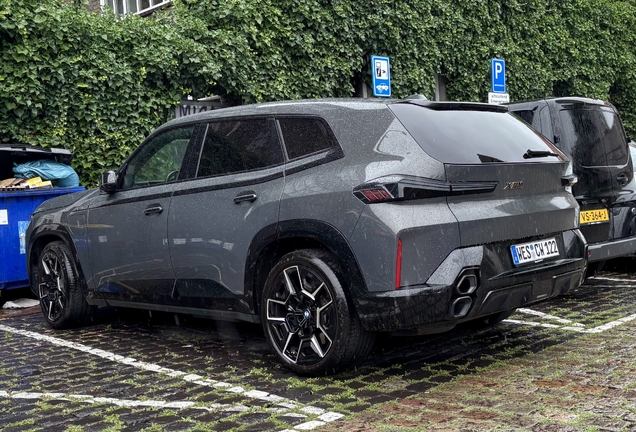 BMW XM G09