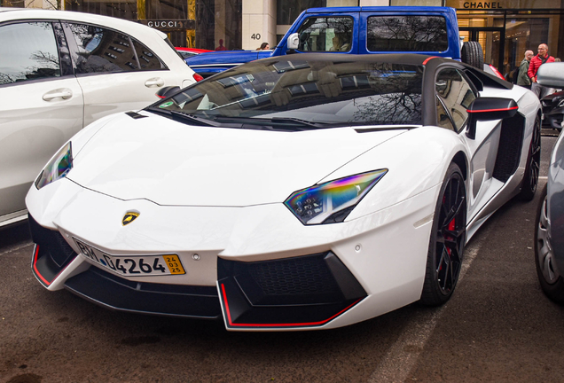 Lamborghini Aventador LP700-4 Pirelli Edition