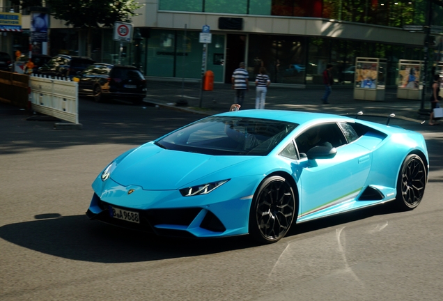 Lamborghini Huracán LP640-4 EVO