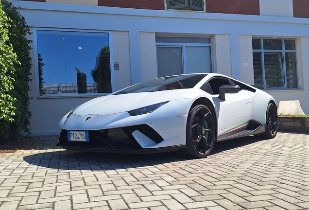 Lamborghini Huracán LP640-4 Performante