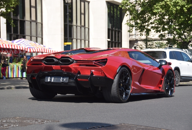 Lamborghini Revuelto