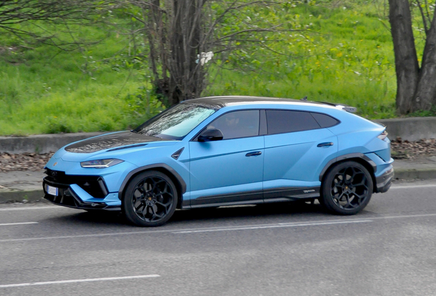 Lamborghini Urus Performante
