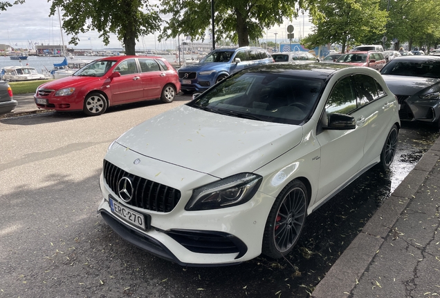 Mercedes-AMG A 45 W176 2015