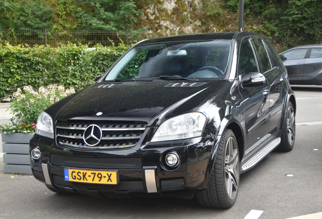 Mercedes-Benz ML 63 AMG W164