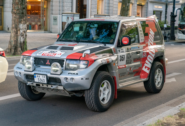 Mitsubishi Pajero Evolution
