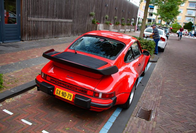 Porsche 930 Turbo