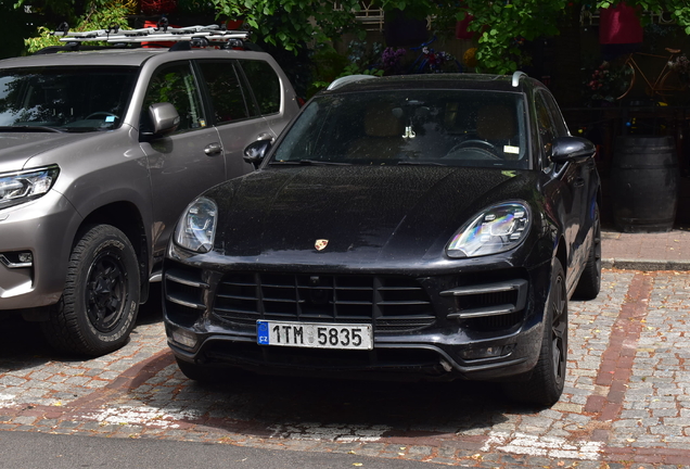 Porsche 95B Macan Turbo