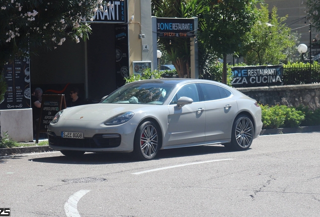 Porsche 971 Panamera Turbo
