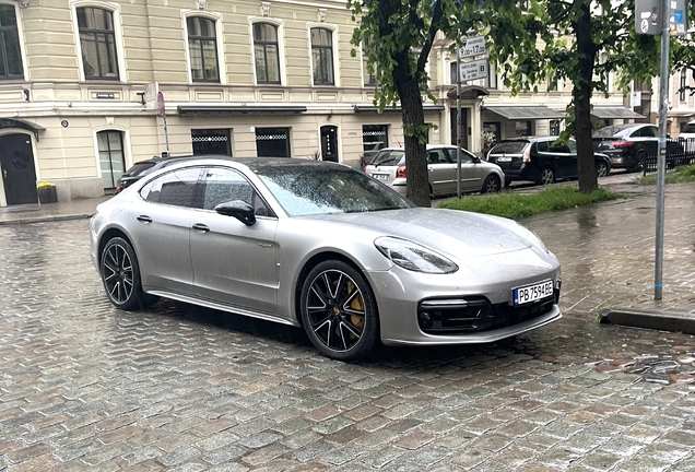 Porsche 971 Panamera Turbo S E-Hybrid