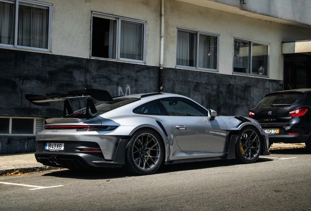 Porsche 992 GT3 RS