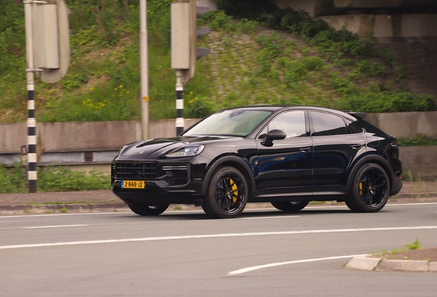 Porsche Cayenne Coupé Turbo E-Hybrid