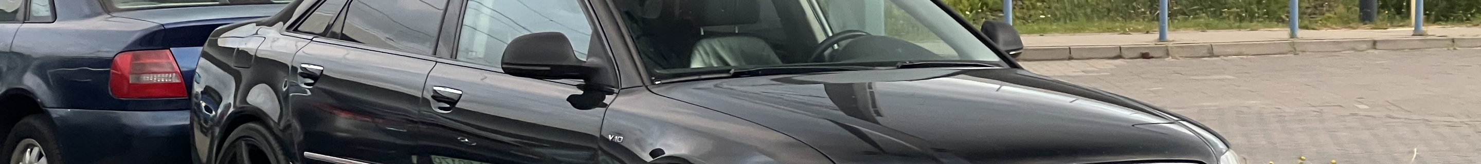 Audi S8 D3