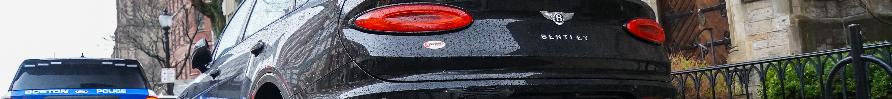 Bentley Bentayga V8 2021