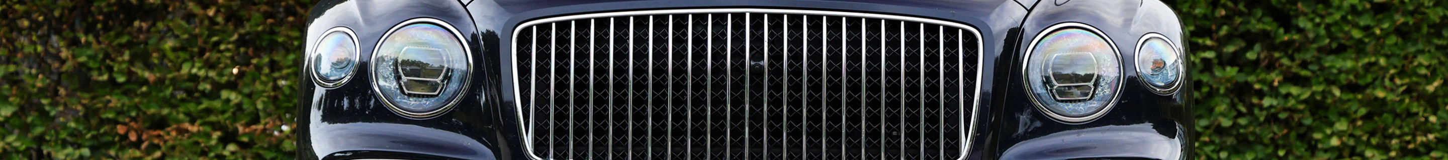 Bentley Flying Spur V8 Azure