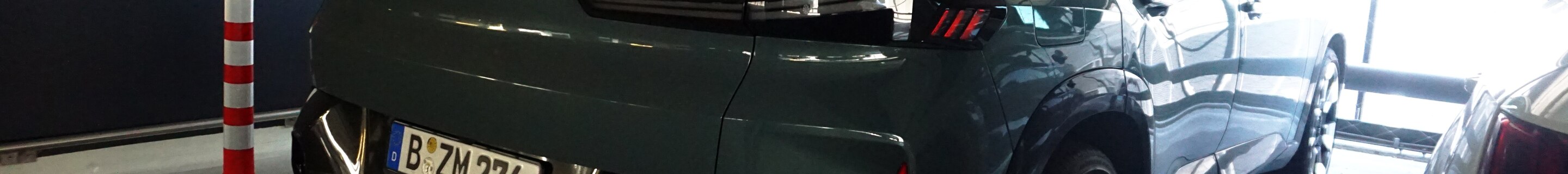 BMW XM G09