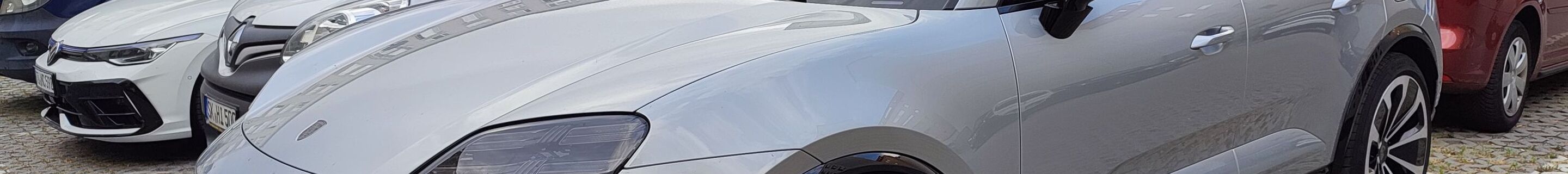 Porsche Macan EV Turbo