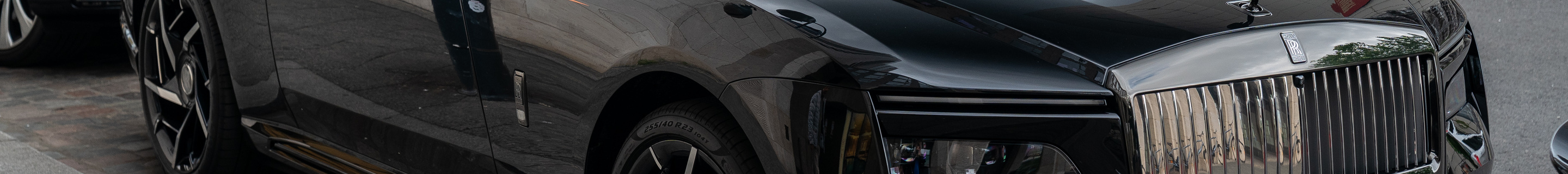 Rolls-Royce Spectre Black Badge
