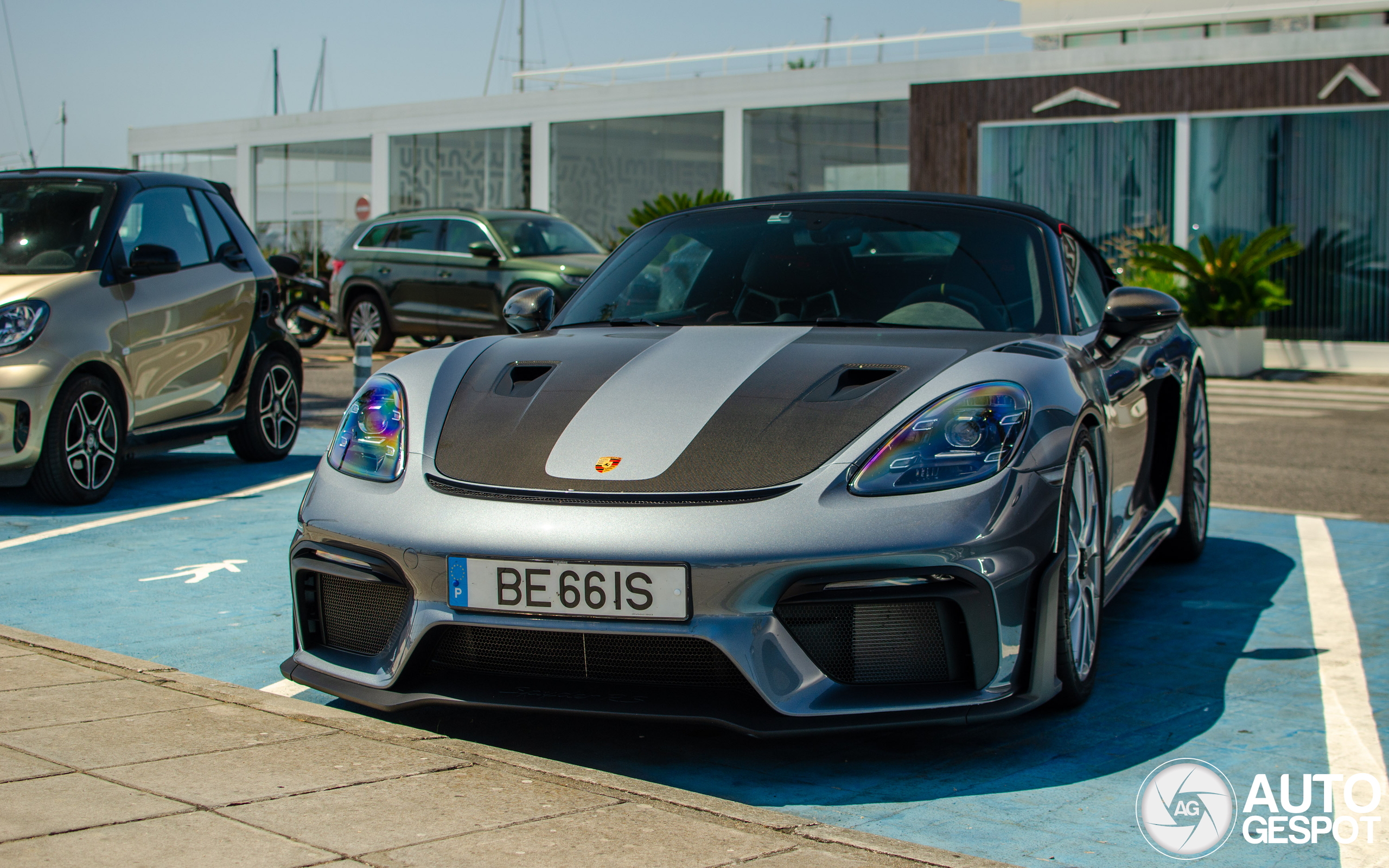 Porsche 718 Spyder RS Weissach Package