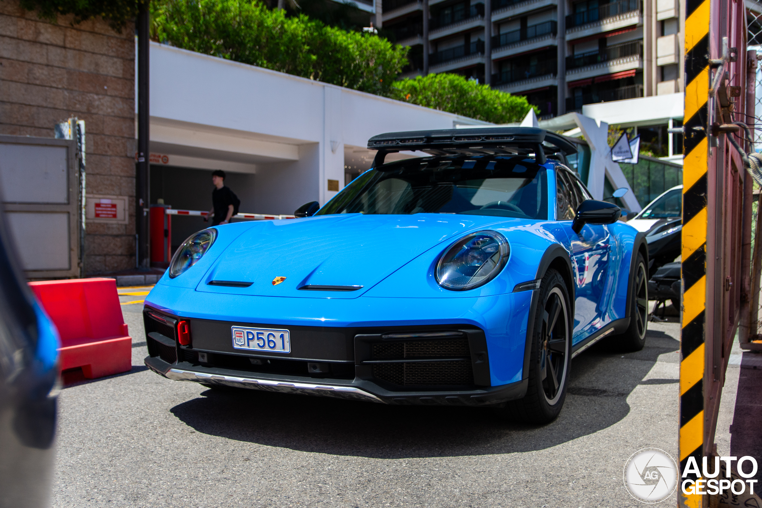 Porsche 992 Dakar