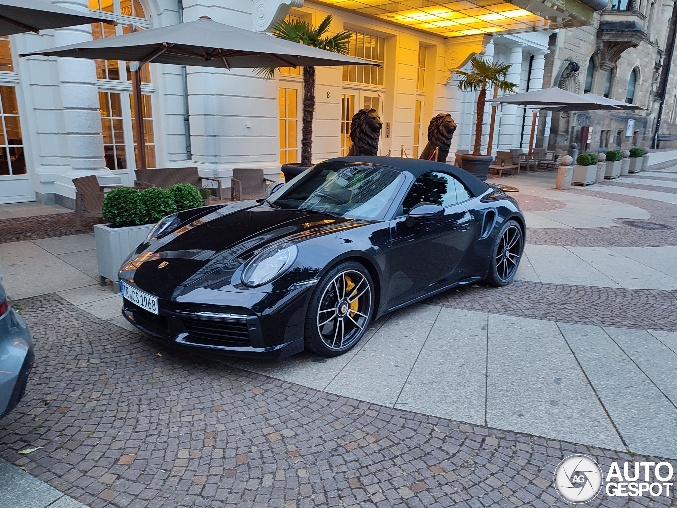 Porsche 992 Turbo S Cabriolet