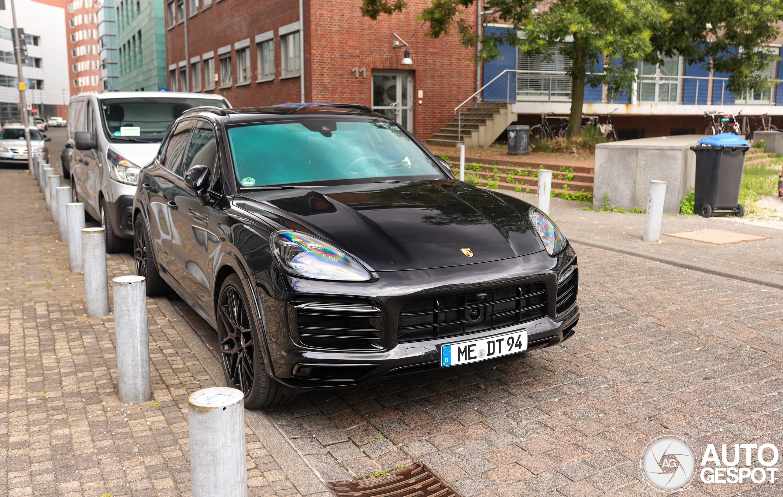 Porsche 9YA Cayenne GTS