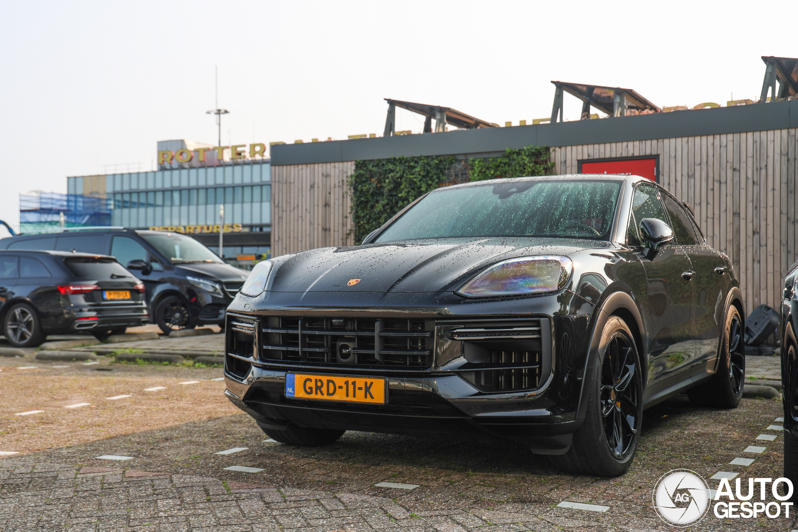 Porsche Cayenne Coupé Turbo E-Hybrid