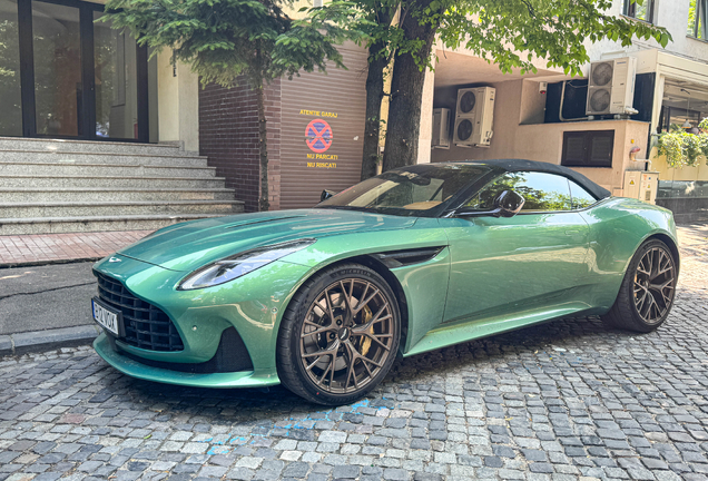 Aston Martin DB12 Volante