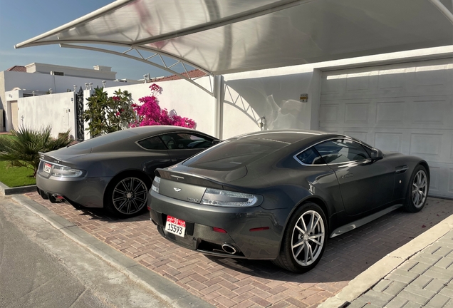 Aston Martin V8 Vantage S