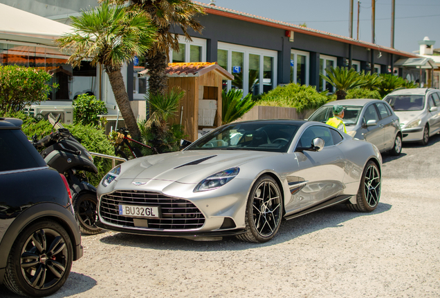 Aston Martin Vanquish 2025
