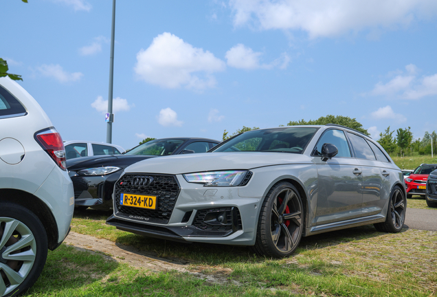 Audi RS4 Avant B9