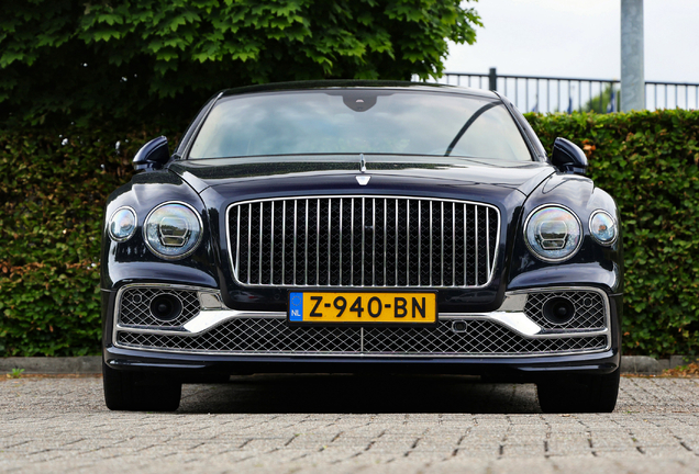 Bentley Flying Spur V8 Azure