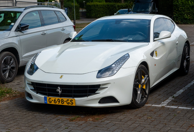 Ferrari FF