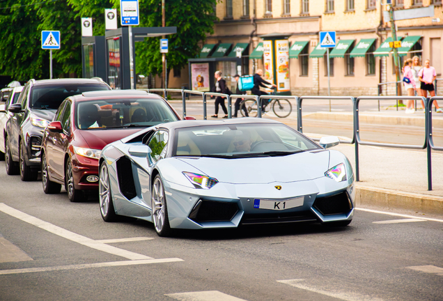 Lamborghini Aventador LP700-4 Roadster