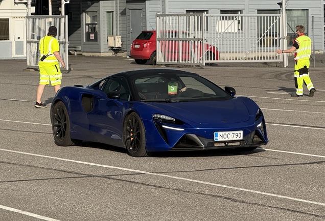 McLaren Artura Spider