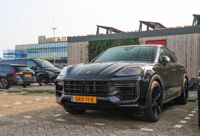Porsche Cayenne Coupé Turbo E-Hybrid